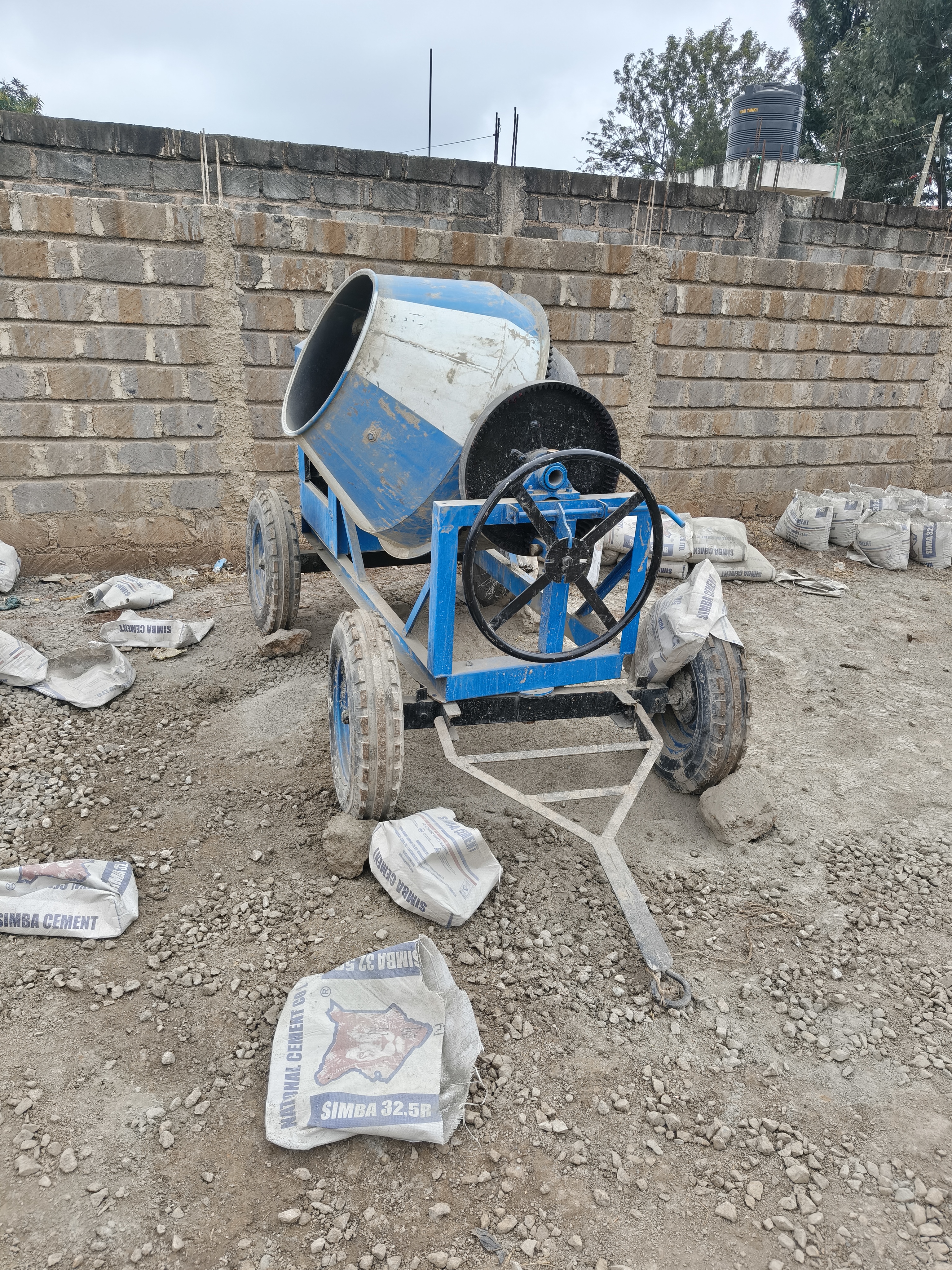 Concrete mixer